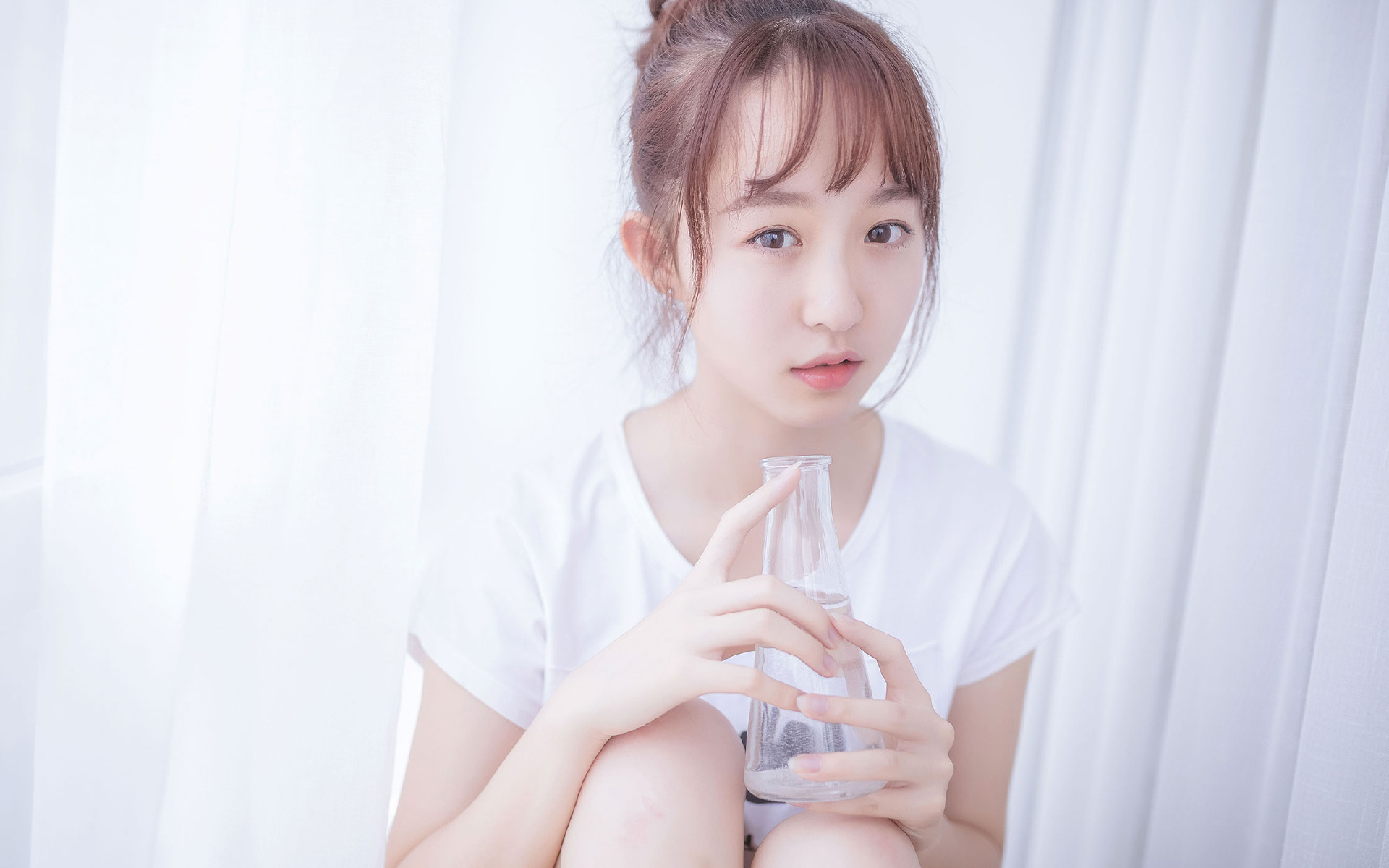 fb体育网站-法兰克福球员表现出色，以出色实力赢得比赛，足球法兰克福